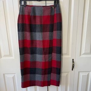 Vintage Old Navy Wool Blend Wrap Around Long Plaid Skirt Women’s Size 6 Red Grey